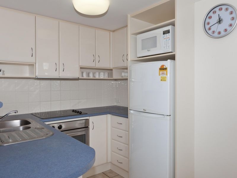 42/484 Marine Parade, Biggera Waters QLD 4216