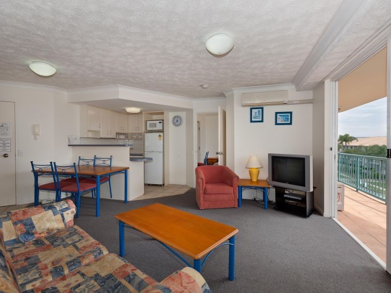 42/484 Marine Parade, Biggera Waters QLD 4216