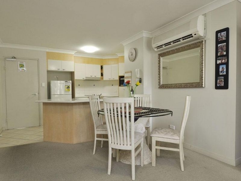 105/392 Marine Parade, Labrador QLD 4215