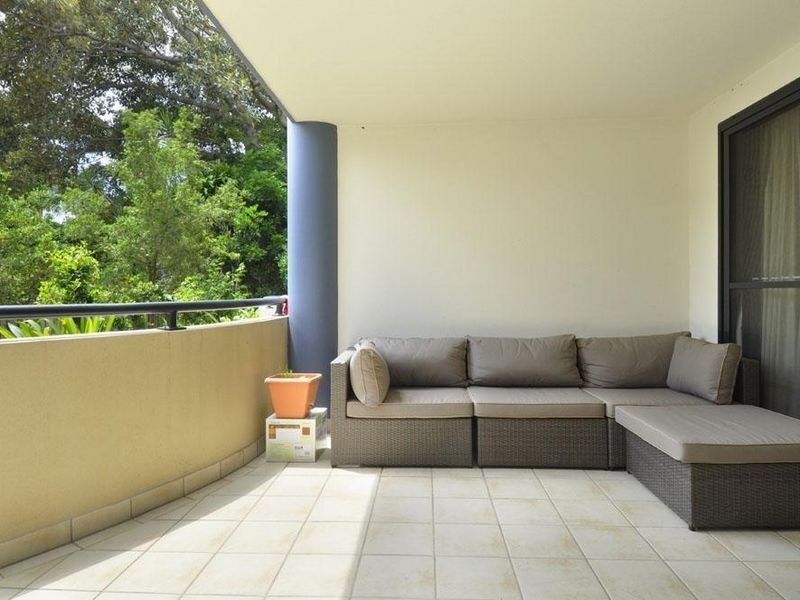 105/392 Marine Parade, Labrador QLD 4215