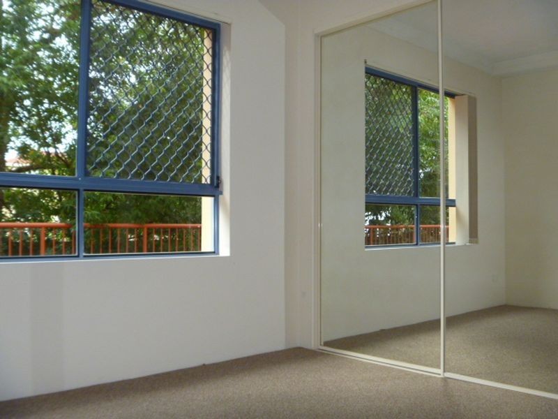 7/89 Frank Street, Labrador QLD 4215