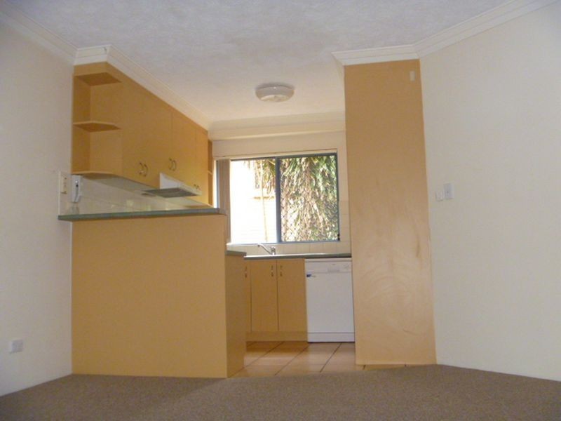 7/89 Frank Street, Labrador QLD 4215