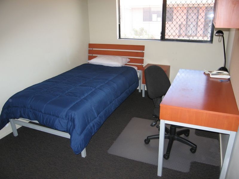 30/7 Brown Street, Labrador QLD 4215