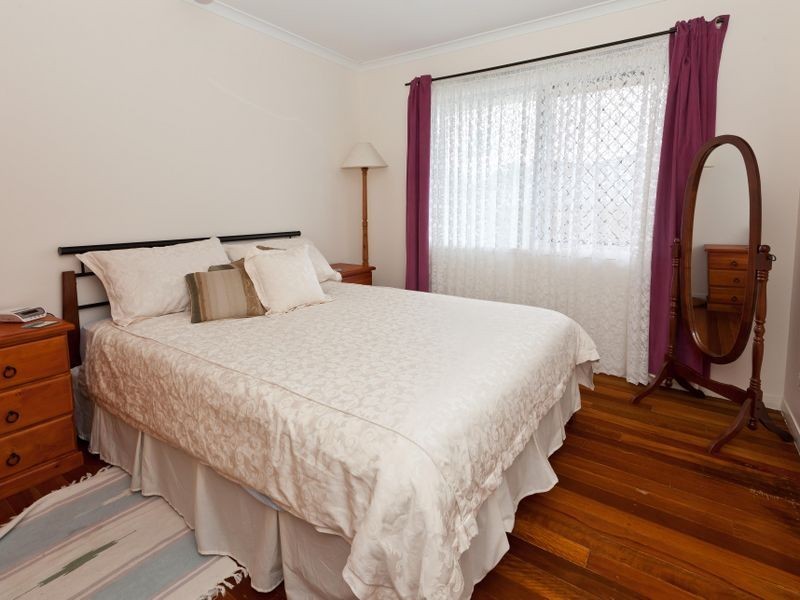 82 Imperial Parade, Labrador QLD 4215