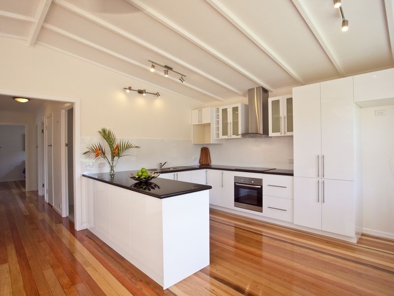 80 Turpin Road, Labrador QLD 4215