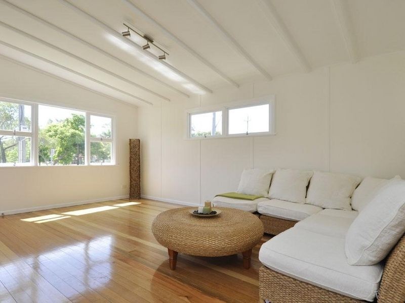 80 Turpin Road, Labrador QLD 4215
