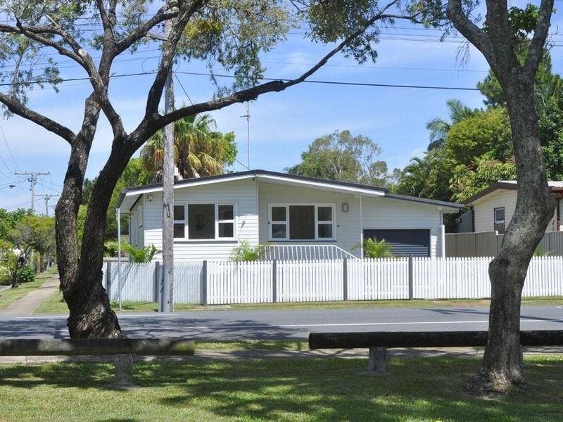 80 Turpin Road, Labrador QLD 4215