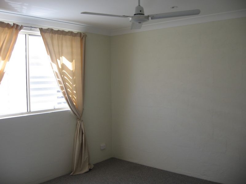 1A/30 Harley Street, Labrador QLD 4215