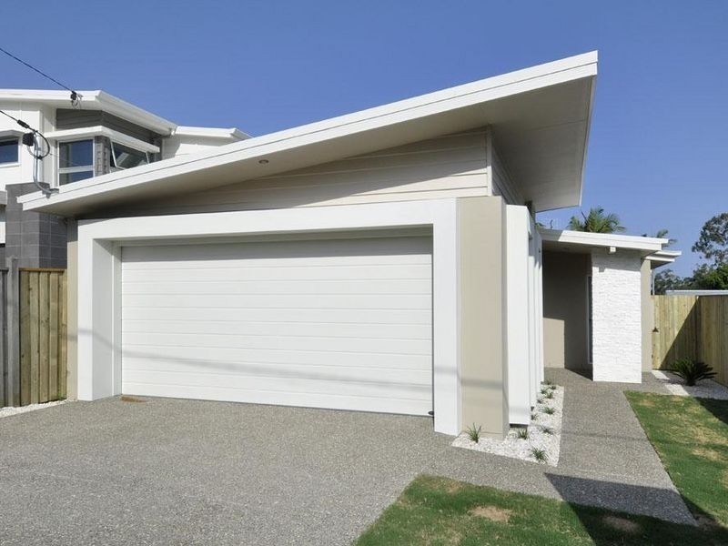 11 Sydney Street, Labrador QLD 4215