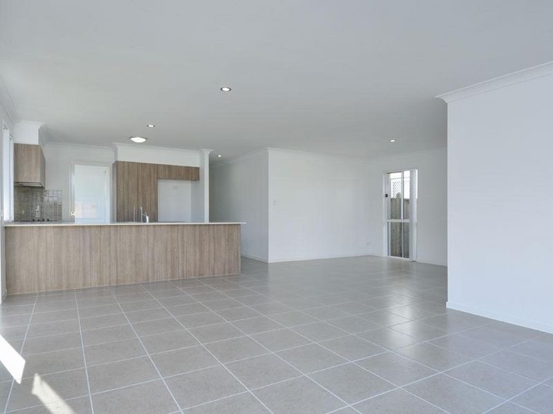 11 Sydney Street, Labrador QLD 4215