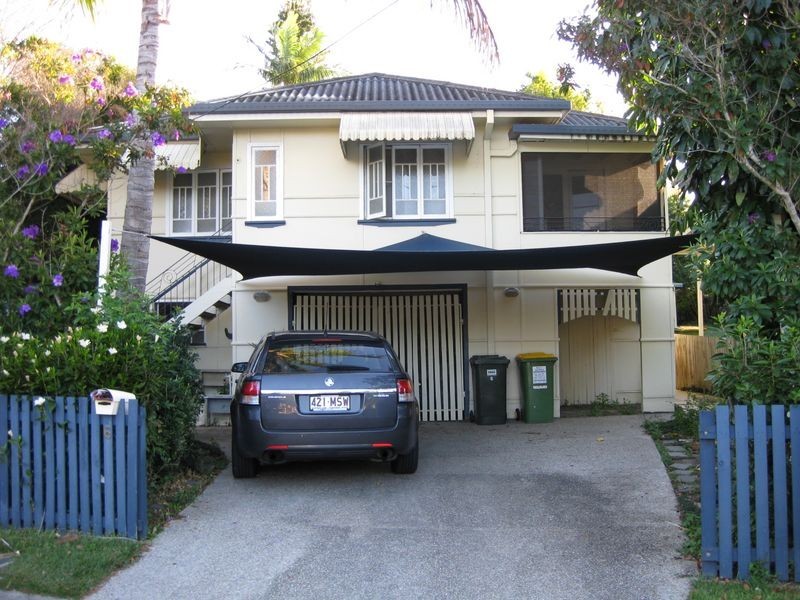 6 Kerr Avenue, Southport QLD 4215