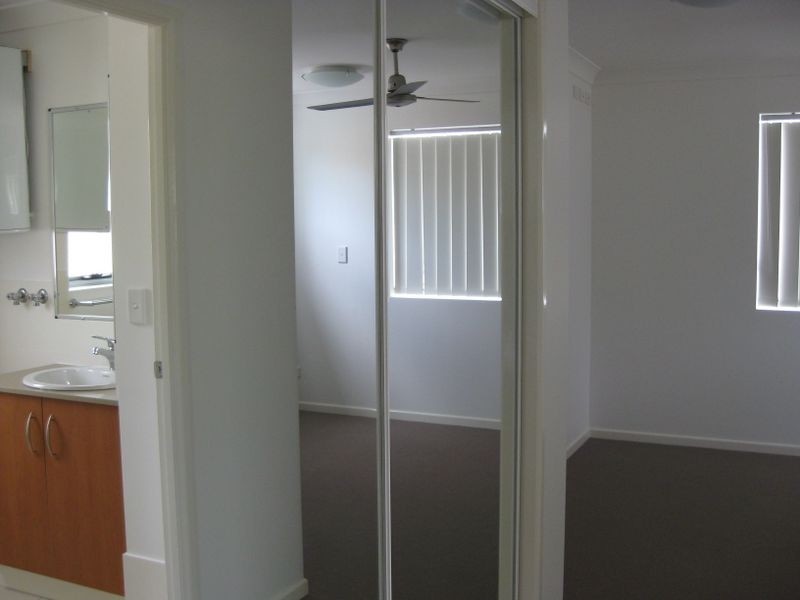 4/7 Phillip Street, Labrador QLD 4215