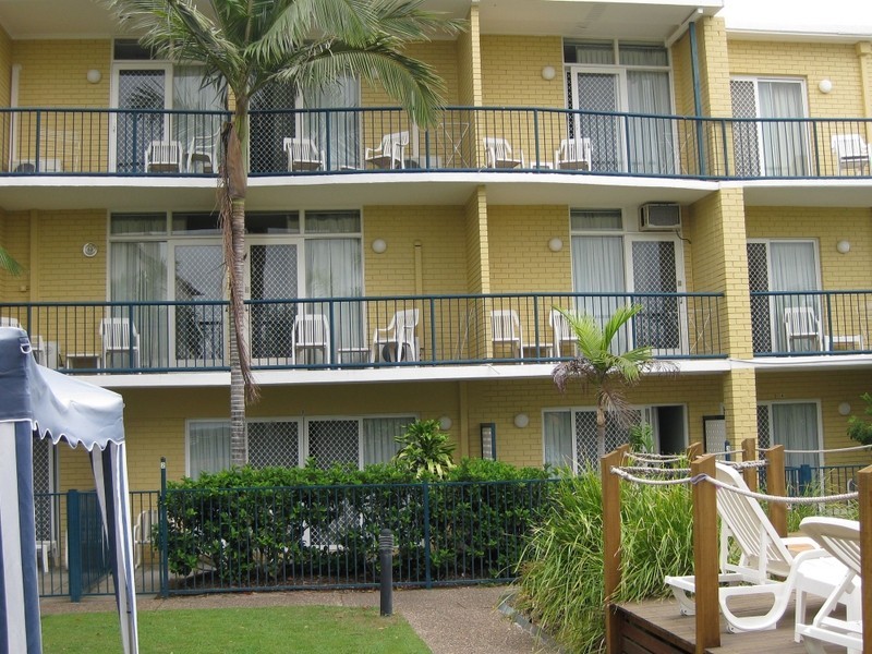 19/125 Frank Street, Labrador QLD 4215