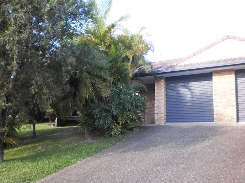 1/19 Nina Parade, Arundel QLD 4214