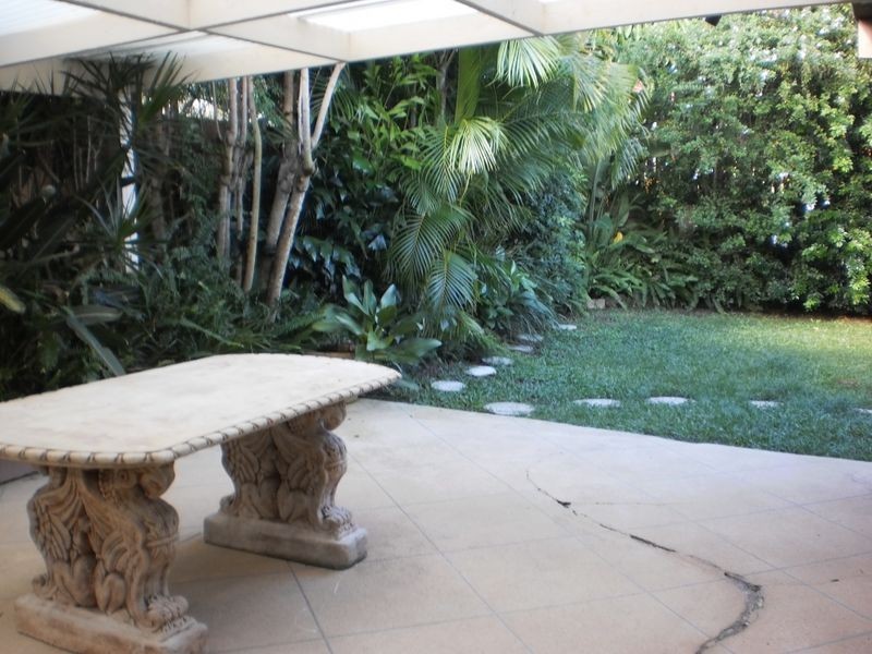 1/19 Nina Parade, Arundel QLD 4214