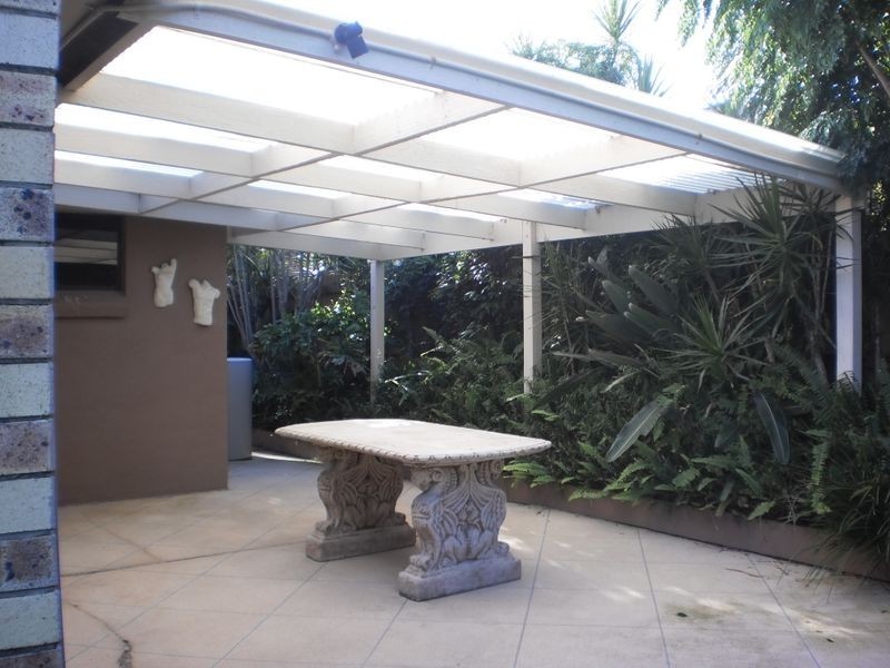 1/19 Nina Parade, Arundel QLD 4214