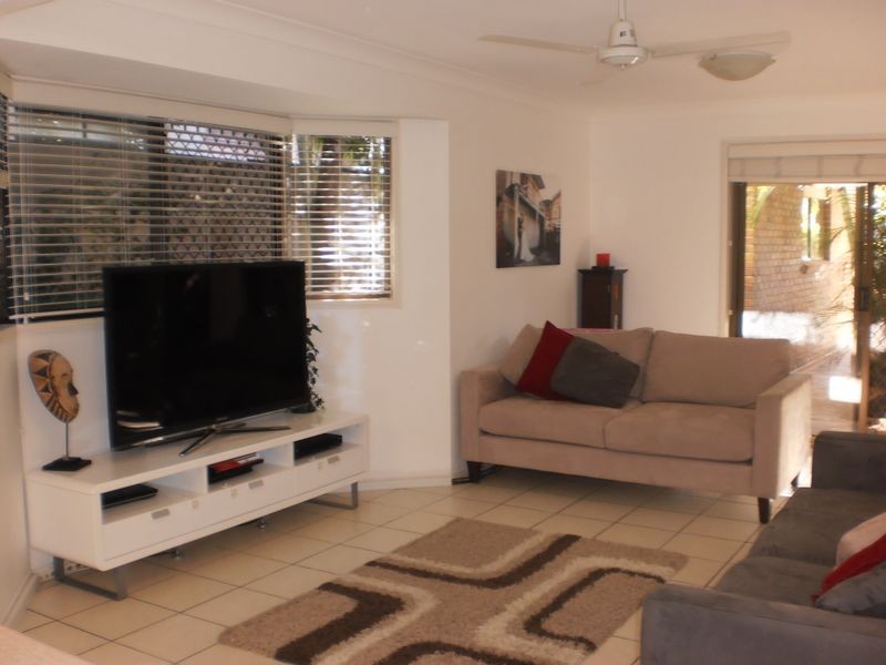 2/24 Loder Street, Biggera Waters QLD 4216