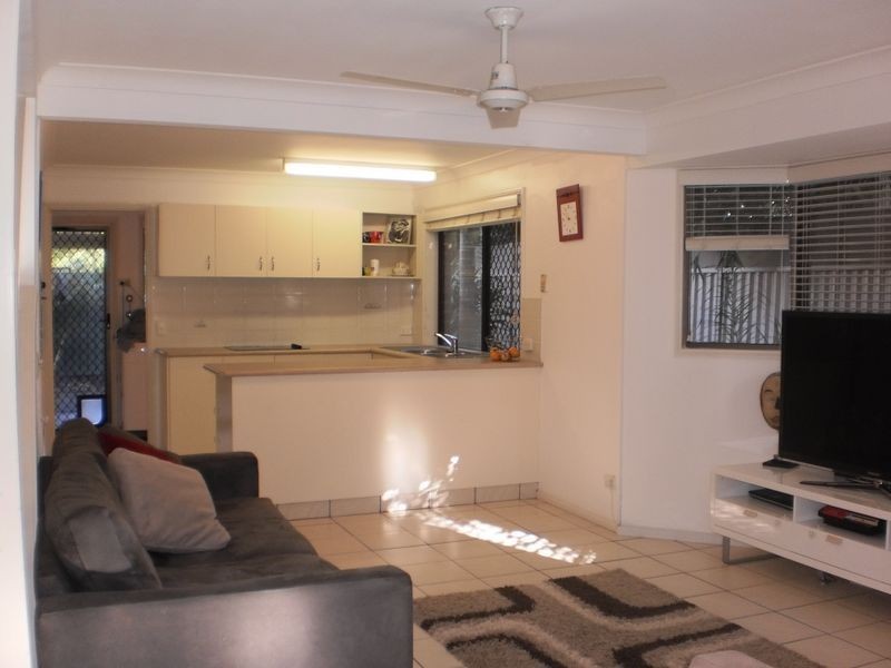 2/24 Loder Street, Biggera Waters QLD 4216