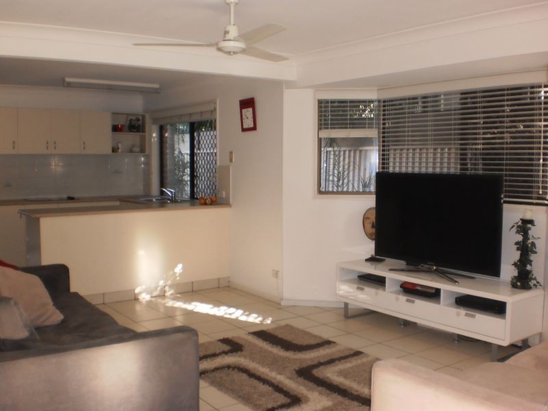 2/24 Loder Street, Biggera Waters QLD 4216