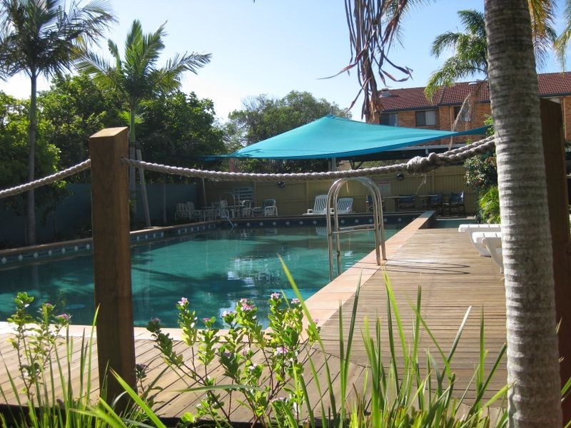 7/125 Frank Street, Labrador QLD 4215