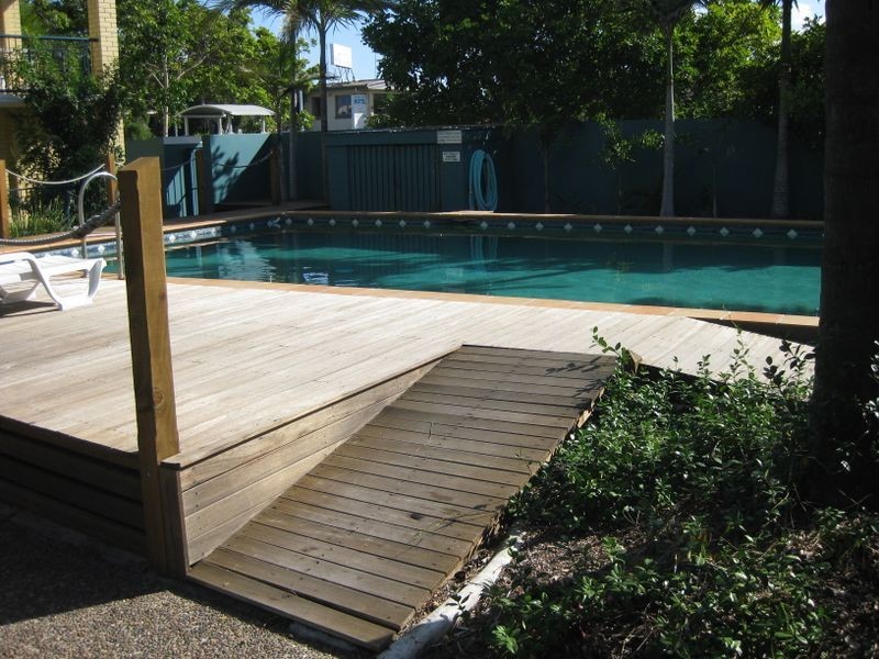 7/125 Frank Street, Labrador QLD 4215