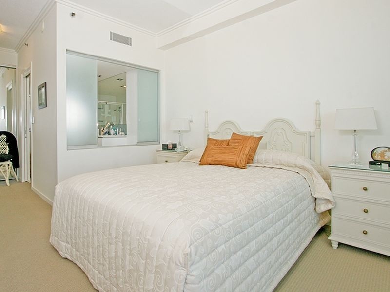 303/300 Marine Parade, Labrador QLD 4215