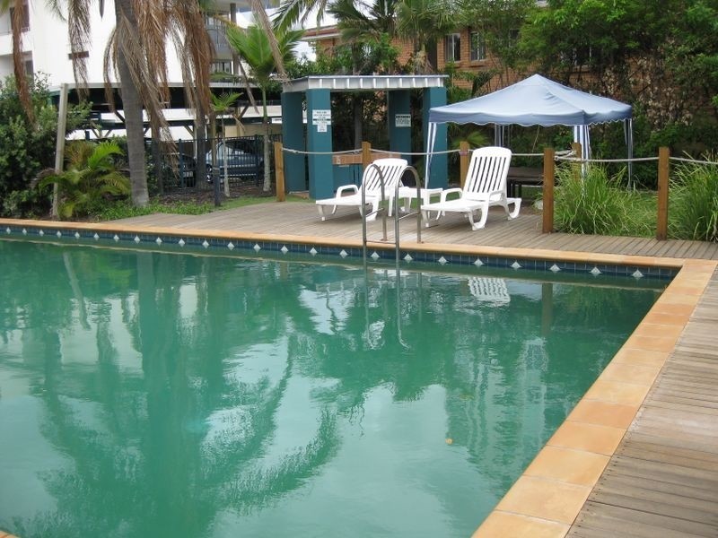 4/125 Frank Street, Labrador QLD 4215