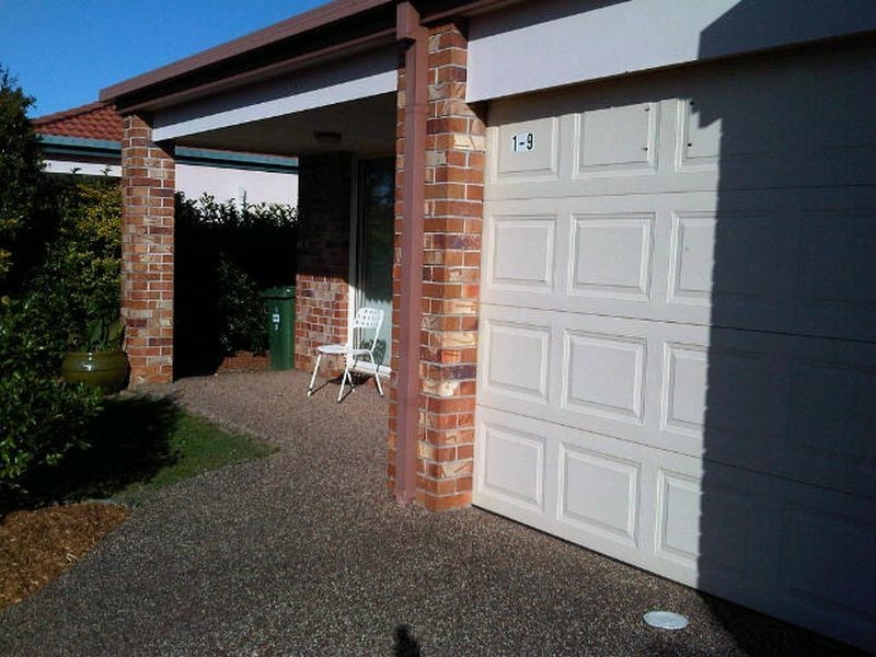 1/9 Tanias Place, Labrador QLD 4215