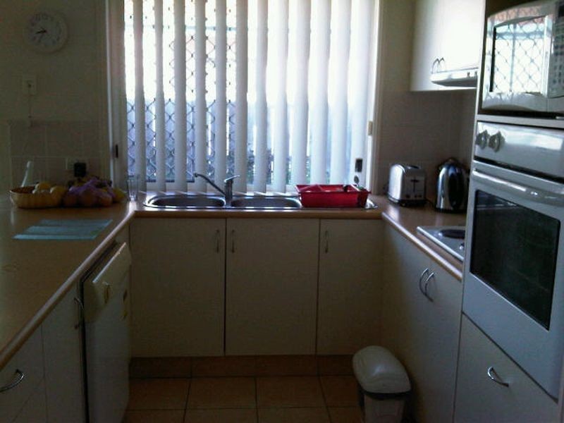 1/9 Tanias Place, Labrador QLD 4215