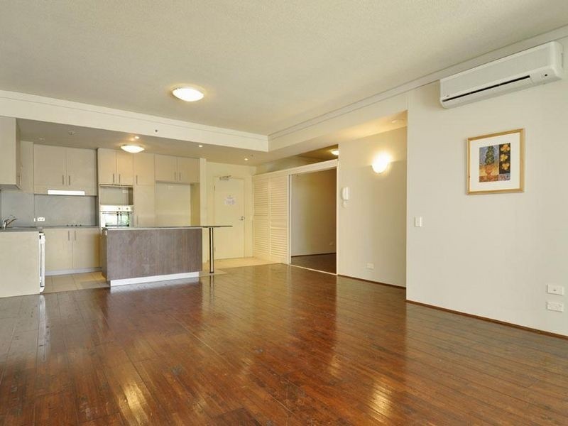 201/360 Marine Parade, Labrador QLD 4215