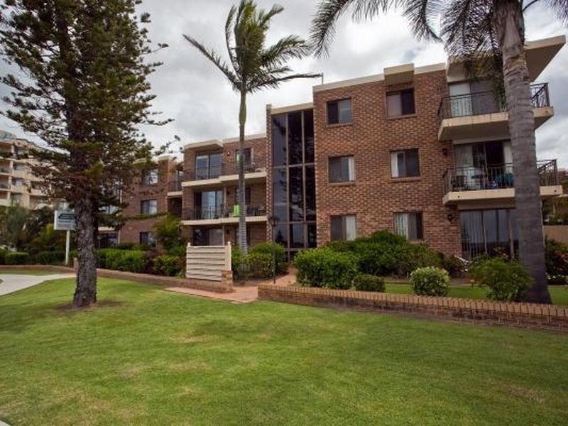 8/490 Marine Parade, Biggera Waters QLD 4216