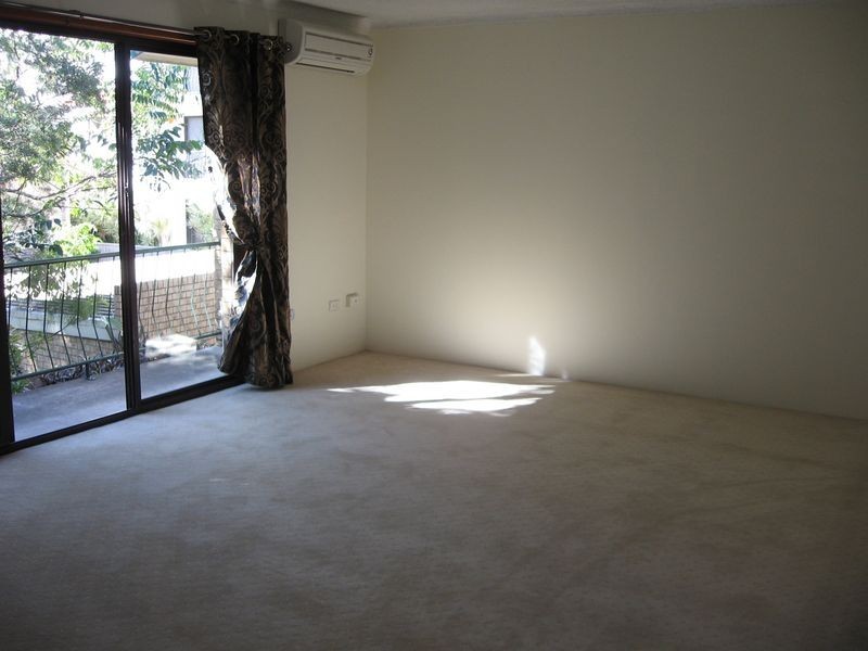 6/168 Frank Street, Labrador QLD 4215