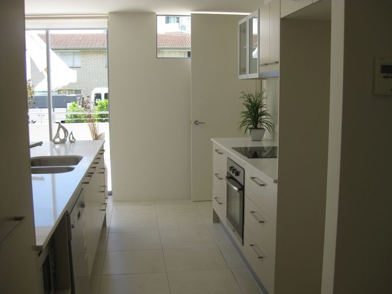 10 Imperial Parade, Labrador QLD 4215