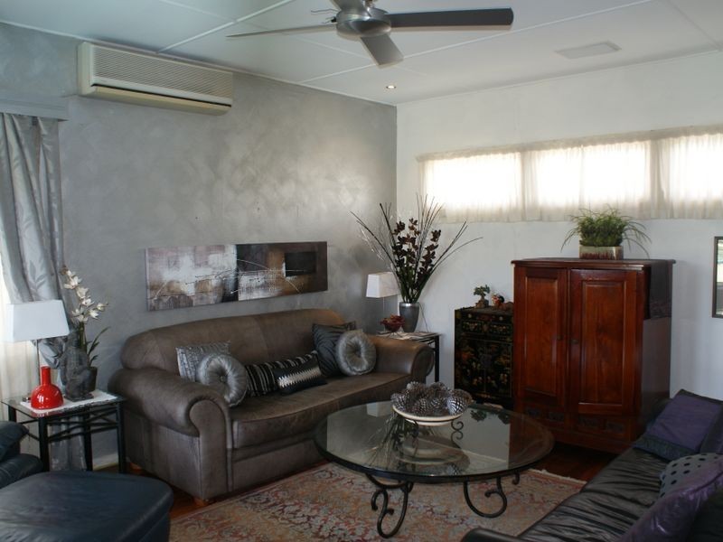 14 Bath Street, Labrador QLD 4215