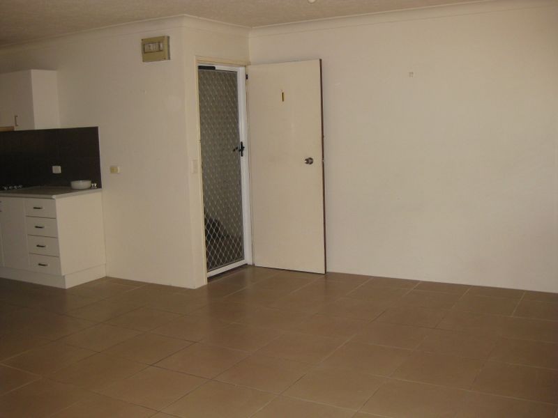 1/19 Huth Street, Labrador QLD 4215