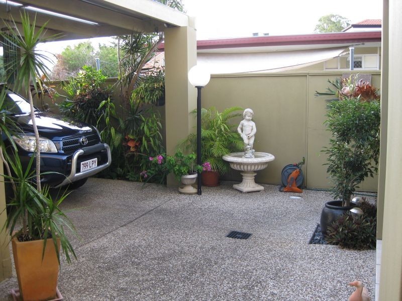 1/281 Bayview Street, Hollywell QLD 4216