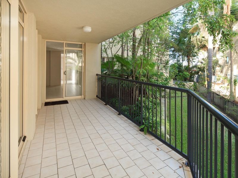 1/418 Marine Parade, Biggera Waters QLD 4216