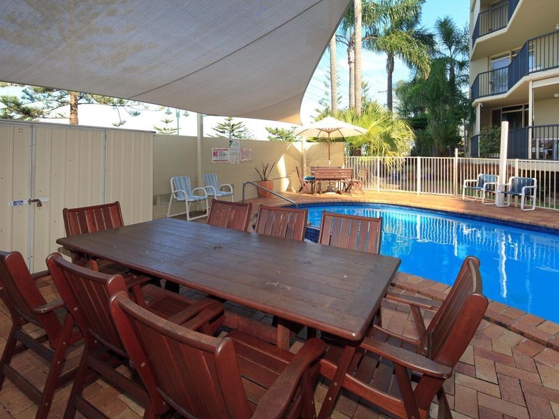 1/418 Marine Parade, Biggera Waters QLD 4216