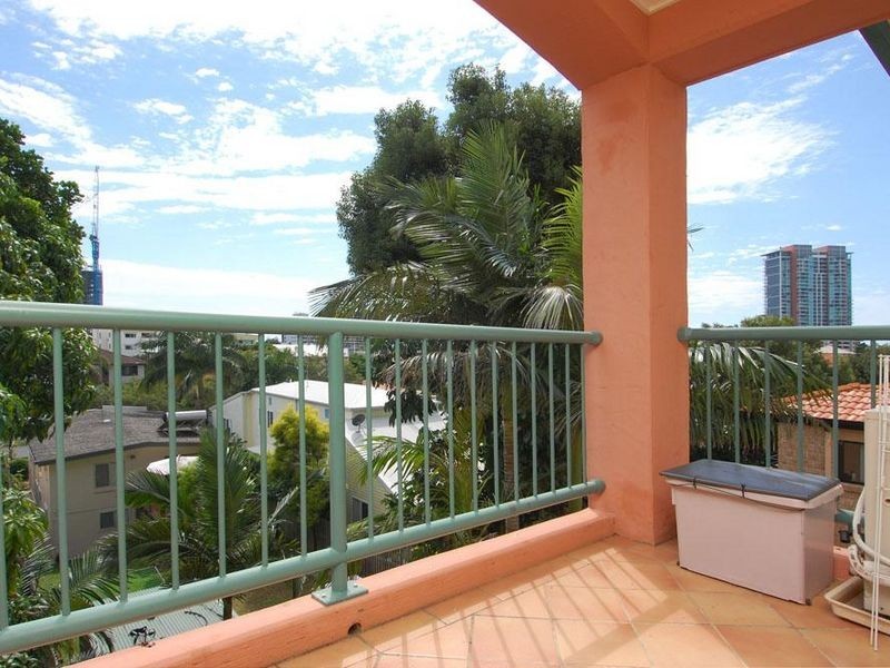 12/37 Meron Street, Southport QLD 4215