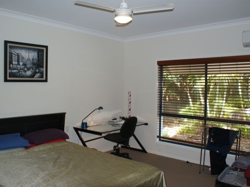 8 Broadwater Street, Runaway Bay QLD 4216