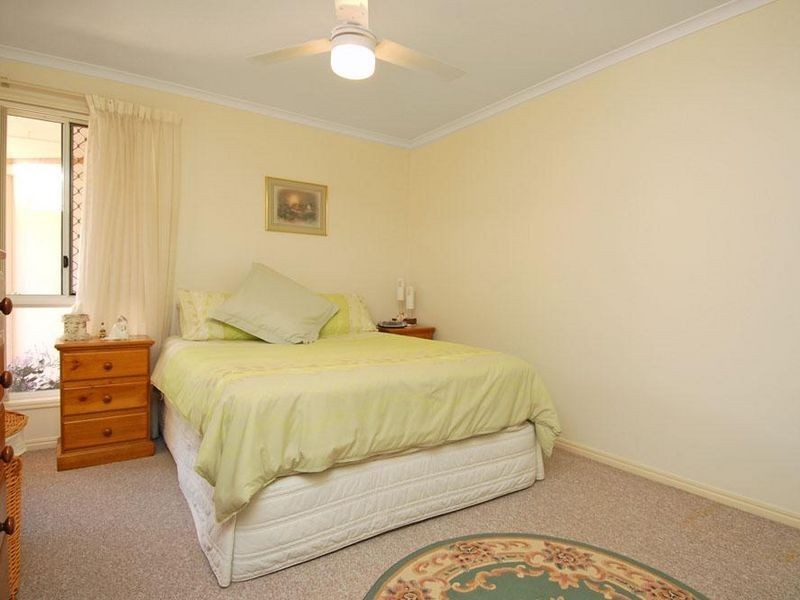 8/17 McMillan Street, Labrador QLD 4215