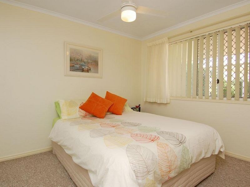 8/17 McMillan Street, Labrador QLD 4215