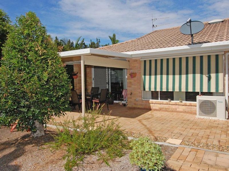 8/17 McMillan Street, Labrador QLD 4215