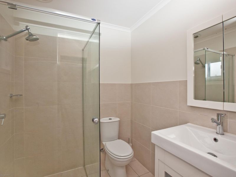 272 Government Road, Labrador QLD 4215