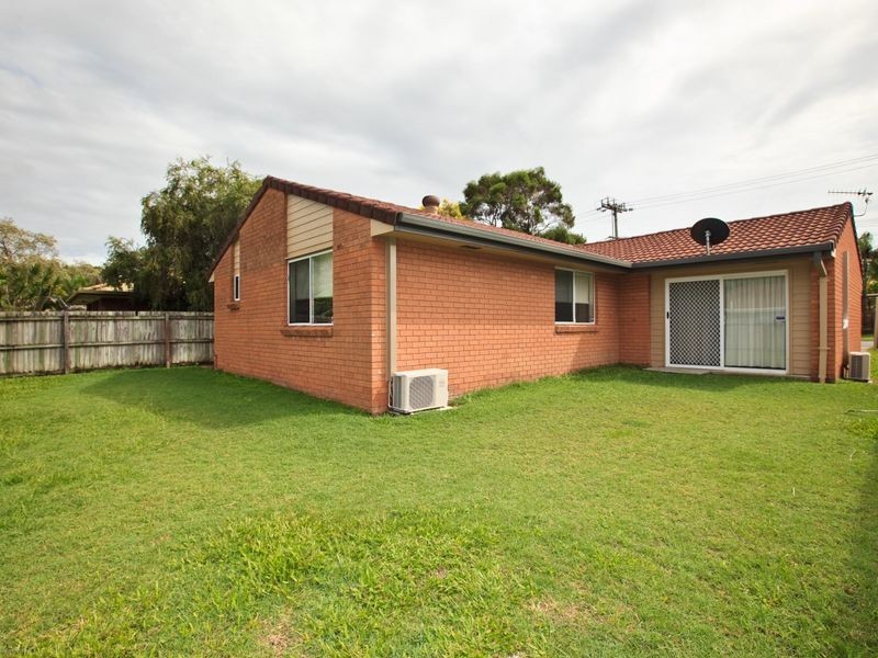 272 Government Road, Labrador QLD 4215