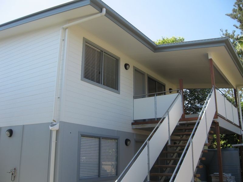 3 Brookside Road, Labrador QLD 4215