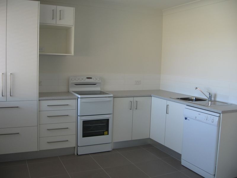 3 Brookside Road, Labrador QLD 4215