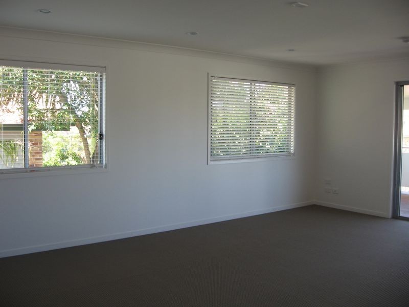 3 Brookside Road, Labrador QLD 4215