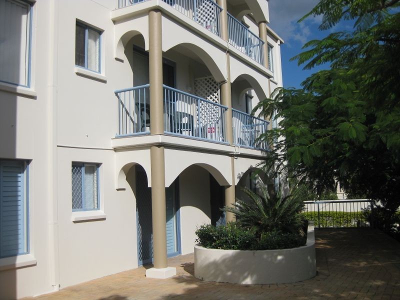 10/103 Frank Street, Labrador QLD 4215