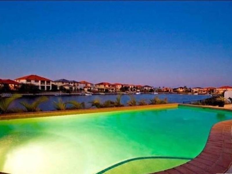 17 Sabrina Avenue, Hope Island QLD 4212